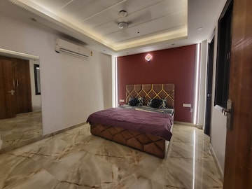 Bedroom in 2 BHK Builder Floor at Saket – for Rent