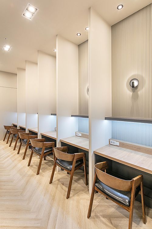 Office Space For Rent in 2000 Sqft Fully Furnished