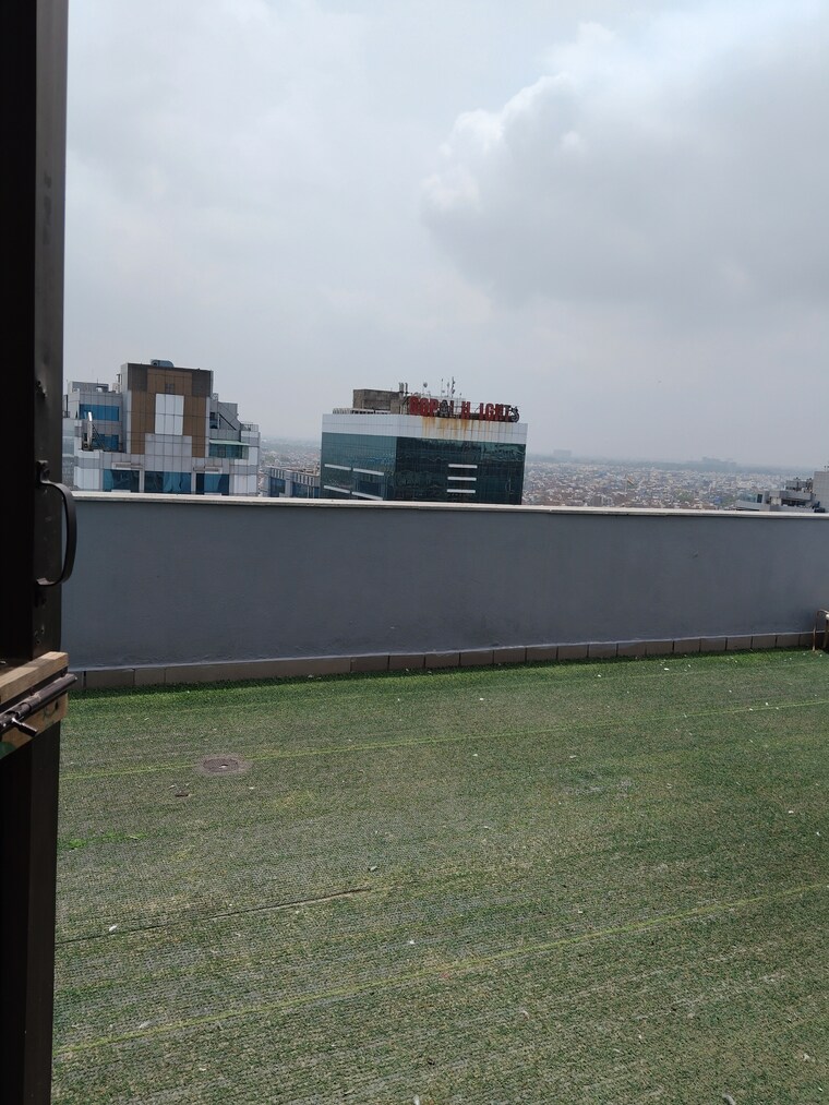 Exterior View, netaji subhash place Commercial Office Space 1384 Sq.Ft. In Netaji Subhash Place Delhi 9192419