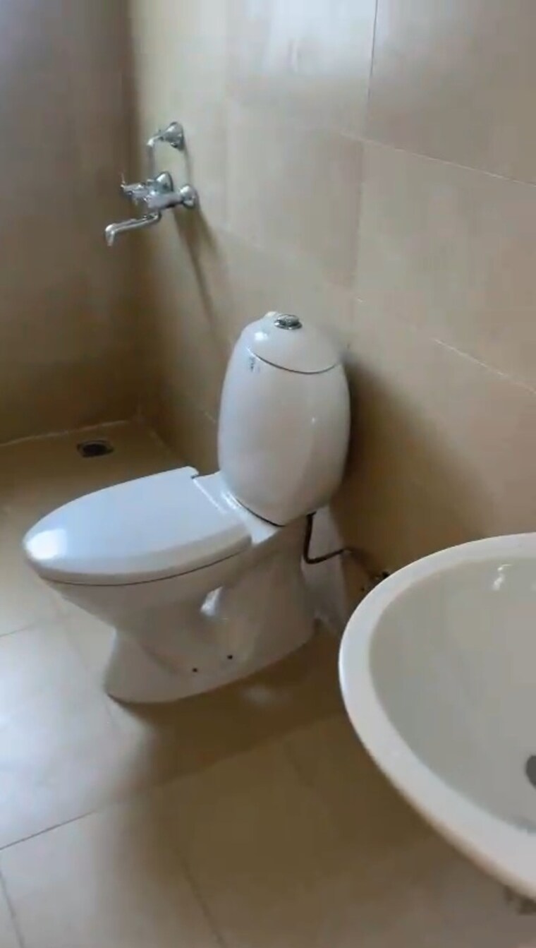 Bathroom, vatika-xpressions 2 Bedroom 1350 Sq.Ft. Builder Floor In Sector 88b Gurgaon 9192426