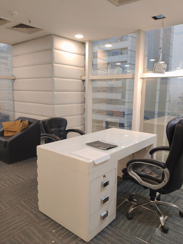 Team Area, netaji subhash place Commercial Office Space 917 Sq.Ft. In Netaji Subhash Place Delhi 9192428