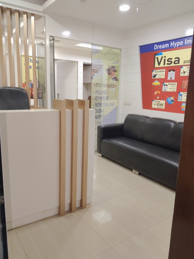 Bedroom, netaji subhash place Commercial Office Space 993 Sq.Ft. In Netaji Subhash Place Delhi 9192438