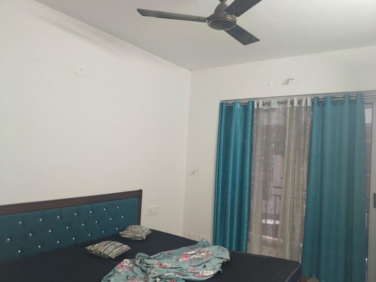 Bedroom, sushma-valencia 3 Bedroom 1800 Sq.Ft. Apartment In International Airport Road Zirakpur 9192445
