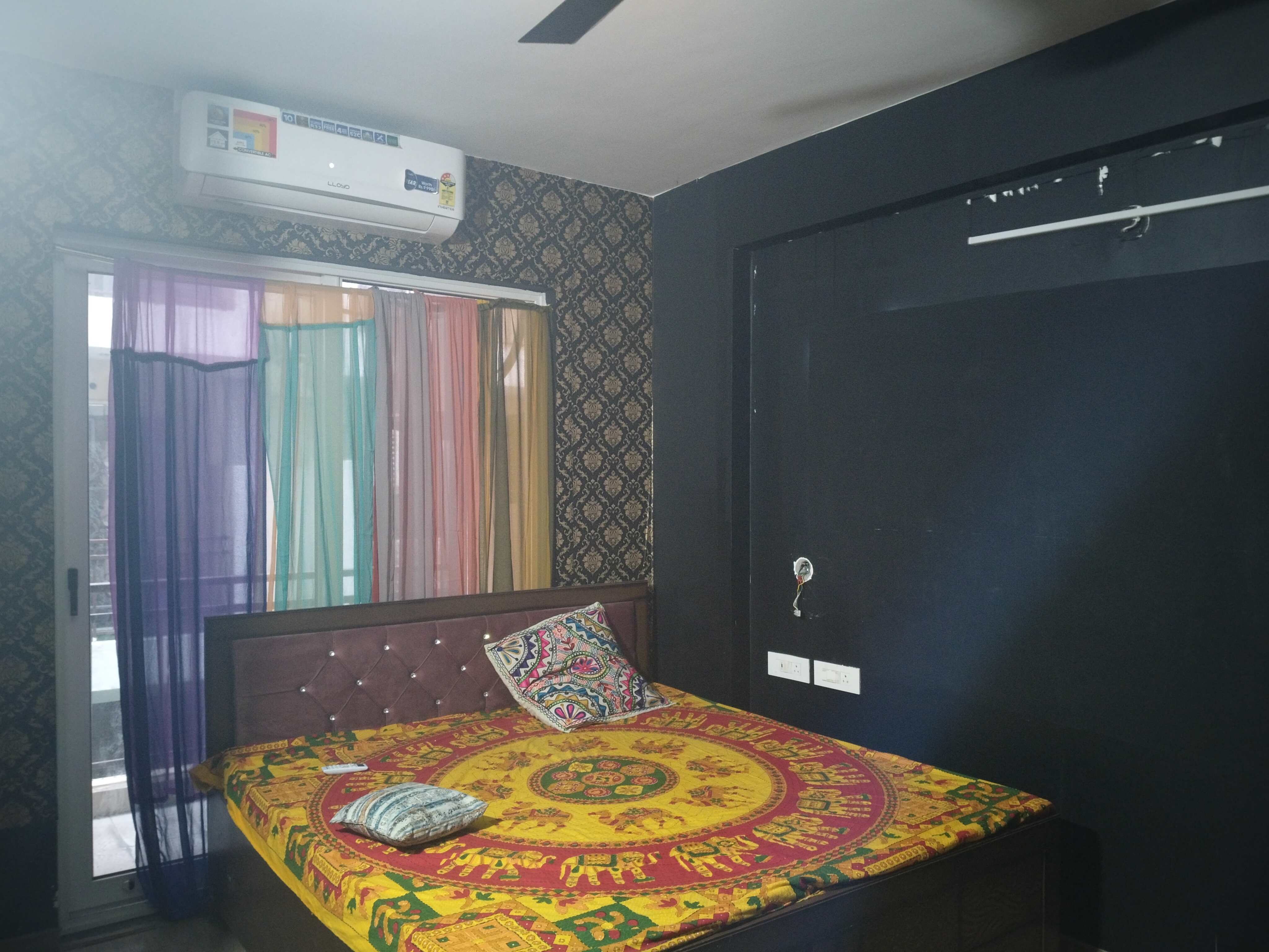 3 BHK + Pooja Room Apartment For Rent in Sushma Valencia