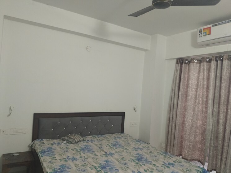 Bedroom, sushma-valencia 3 Bedroom 1800 Sq.Ft. Apartment In International Airport Road Zirakpur 9192445