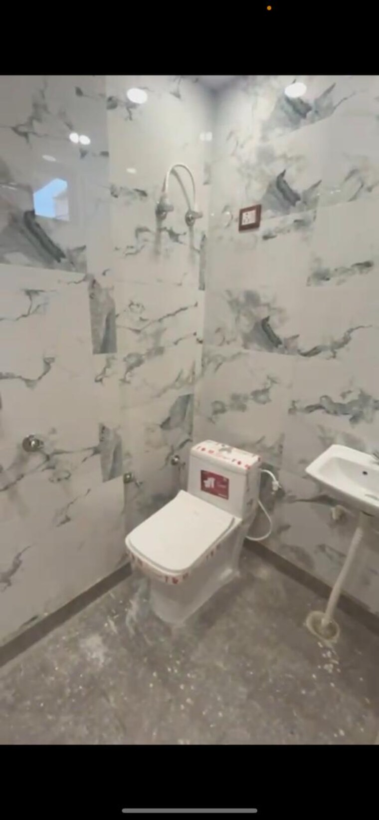 Bathroom, uttam nagar 2 Bedroom 65 Sq.Yd. Builder Floor In Uttam Nagar Delhi 9192443