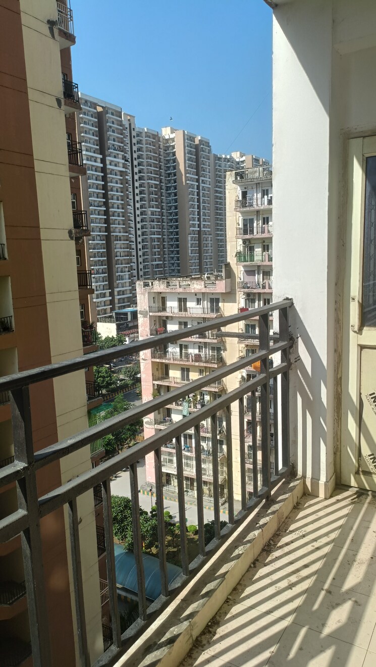 Balcony, gardenia-gateway 3 Bedroom 1700 Sq.Ft. Apartment In Sector 75 Noida 9192451