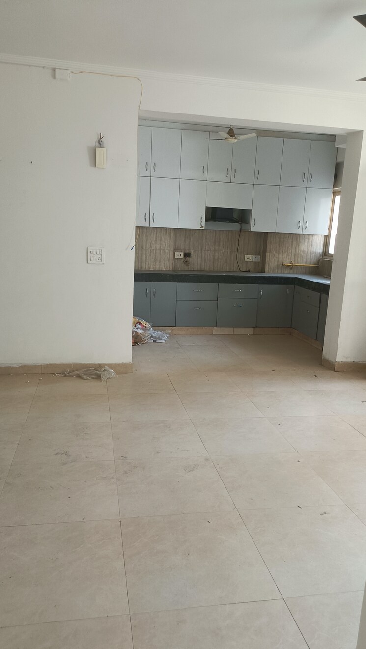 Room, gardenia-gateway 3 Bedroom 1700 Sq.Ft. Apartment In Sector 75 Noida 9192451