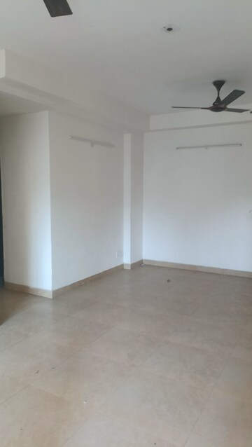Room in 3 BHK Apartment at Gardenia Gateway, Sector 75 – for Rent