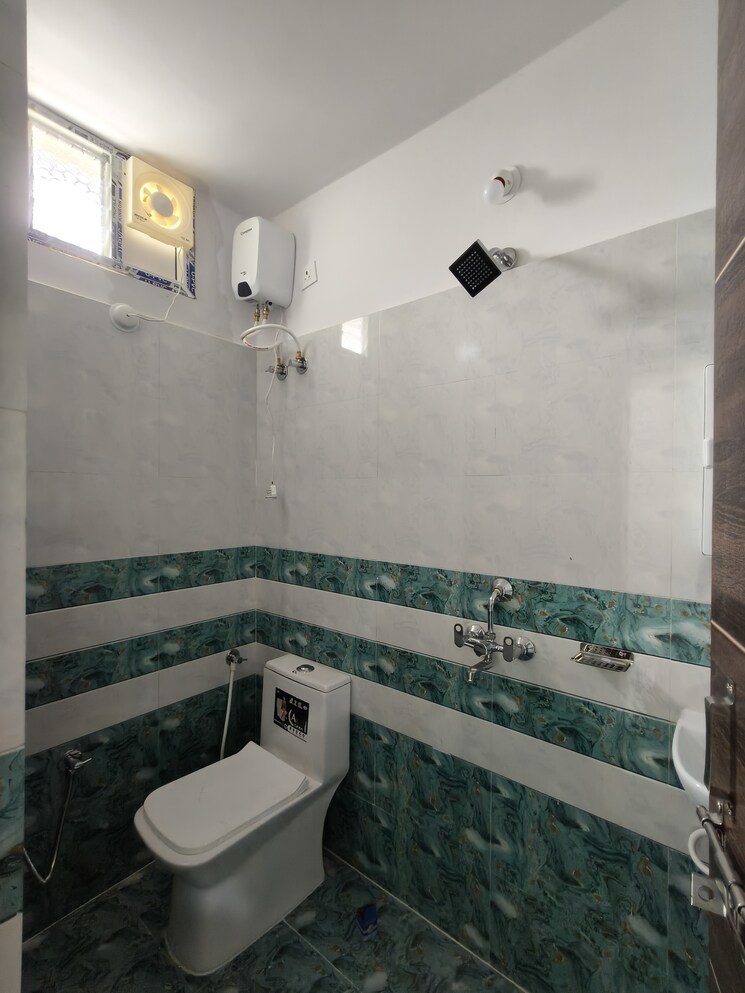 Bathroom, kondapur 2 Bedroom 1211 Sq.Ft. Apartment In Kondapur Hyderabad 9192450
