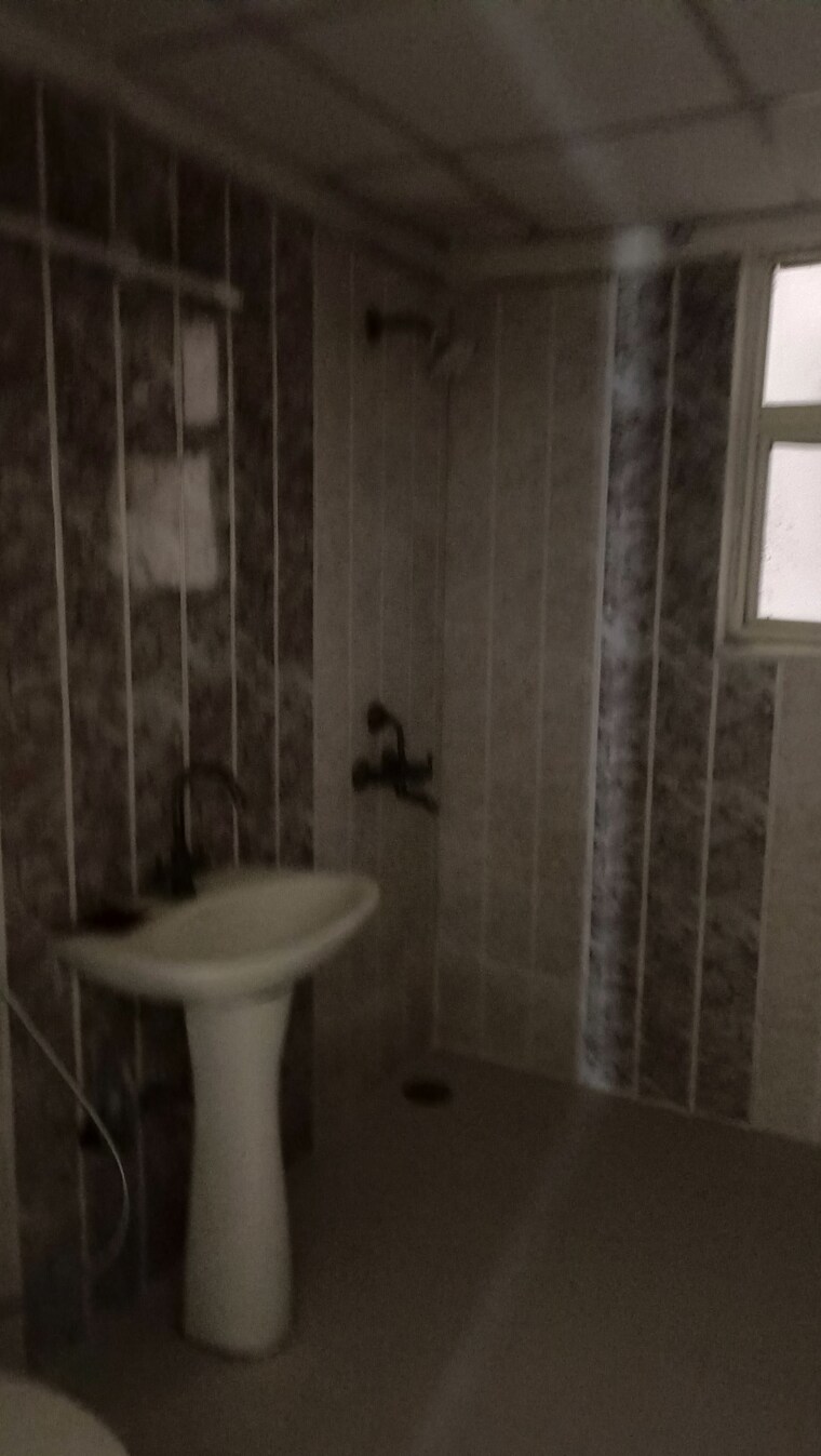 Bathroom, gardenia-gateway 3 Bedroom 1700 Sq.Ft. Apartment In Sector 75 Noida 9192455