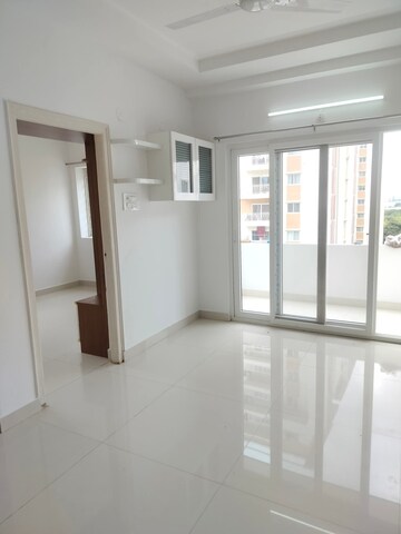 Room in 2 BHK Apartment at Kondapur – for Rent