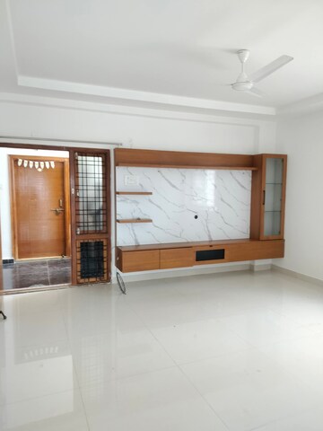 2 BHK Apartment For Rent in Kondapur