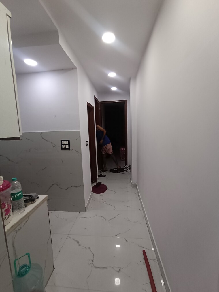 Master Bedroom, govindpuri 3.5 Bedroom 85 Sq.Yd. Builder Floor In Govindpuri Delhi 9192462