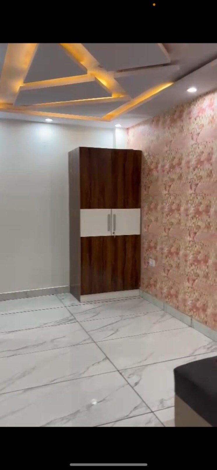 Room, uttam nagar 2 Bedroom 80 Sq.Yd. Builder Floor In Uttam Nagar Delhi 9192458