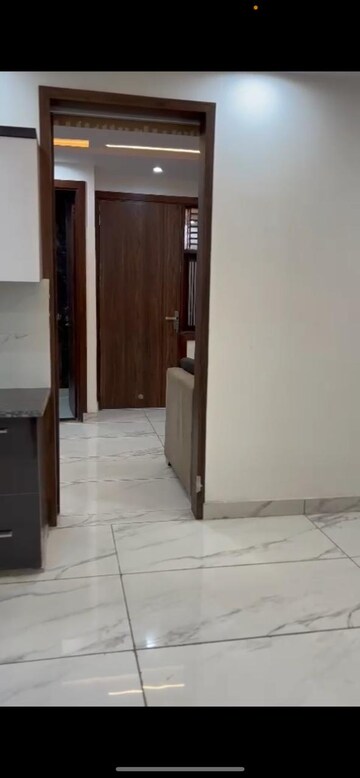 Building Lobby in 2 BHK Builder Floor at Uttam Nagar – for Rent