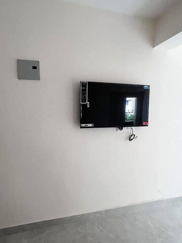 Furnished Amenities in 1 BHK Apartment at Kondapur – for Rent