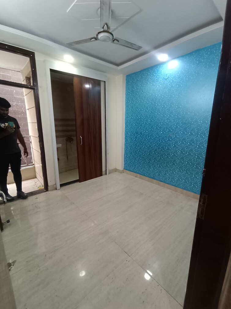 Cover Image, govindpuri 2.5 Bedroom 55 Sq.Yd. Builder Floor In Govindpuri Delhi 9192473