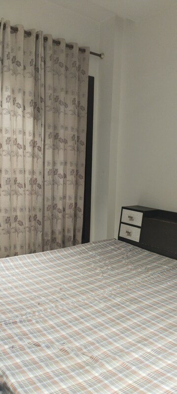 Room in 2.5 BHK Builder Floor at Kavi Nagar Block G – for Rent