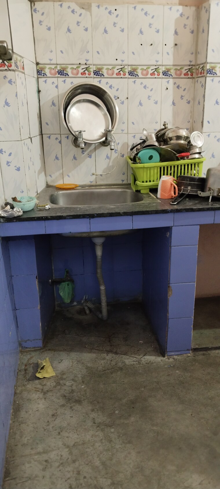 Kitchen, g block shastri nagar 2.5 Bedroom 1100 Sq.Ft. Builder Floor In G Block Shastri Nagar Ghaziabad 9192479