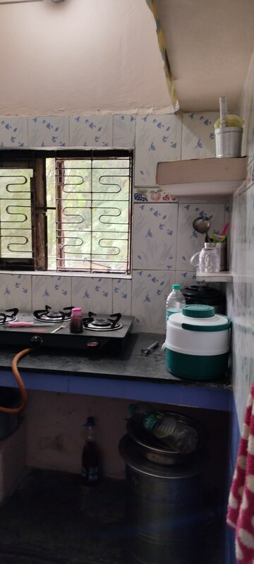 Kitchen in 2.5 BHK Builder Floor at G Block Shastri Nagar – for Rent