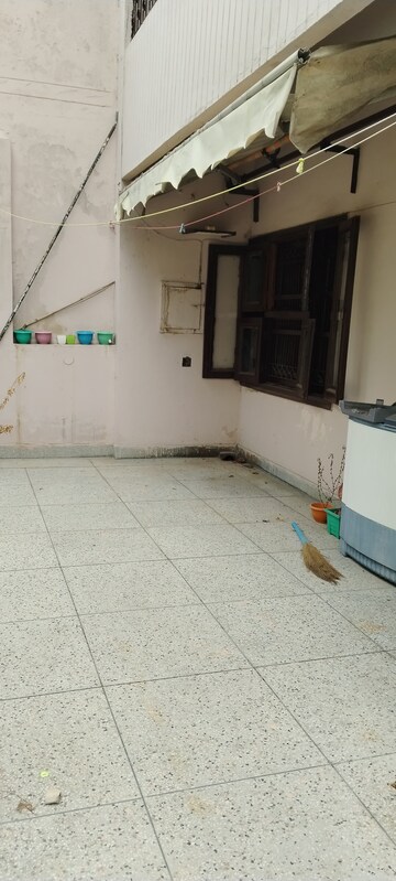 Balcony in 2.5 BHK Builder Floor at G Block Shastri Nagar – for Rent
