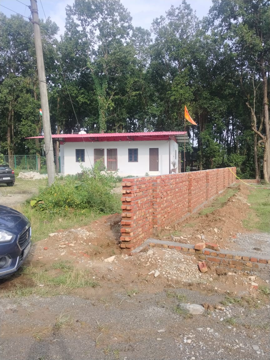 Plot For Sale in Pondha