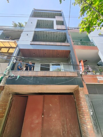 2 BHK Builder Floor For Rent in Pitampura