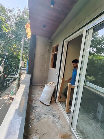 Balcony in 2 BHK Builder Floor at Pitampura – for Rent