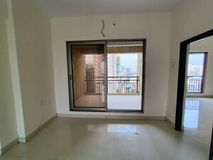 Room in 3 BHK Apartment at Panch Pakhadi – for Sale