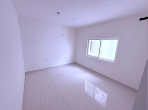 Room in 4 BHK Apartment at Prestige Beverly Hills, Kokapet – for Sale