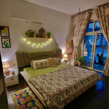 Bedroom in 2 BHK Apartment at Windsor Apartment Bandra West, St. Peters Colony – for Rent