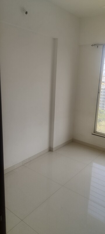 Room in 1 BHK Apartment at Konark Pooram, Kondhwa – for Sale