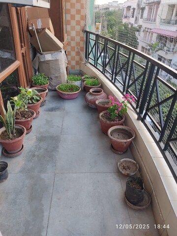Balcony in 1 BHK Builder Floor at Sector 51 – for Rent