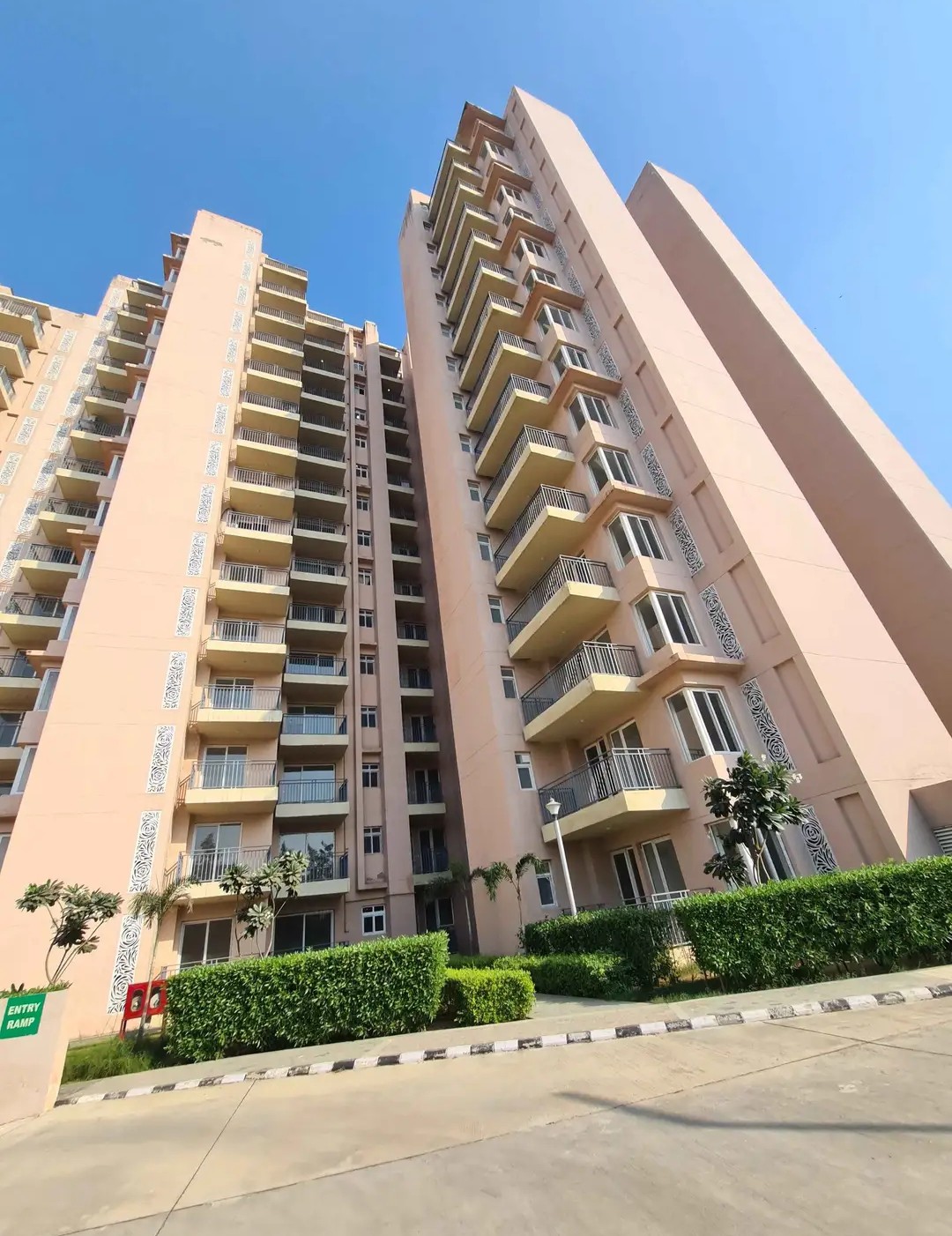 3 BHK + Study Room Apartment For Sale in 3C Orris Greenopolis