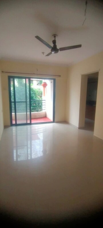 Room in 1 BHK Apartment at Puranik City, Kasarvadavali – for Rent
