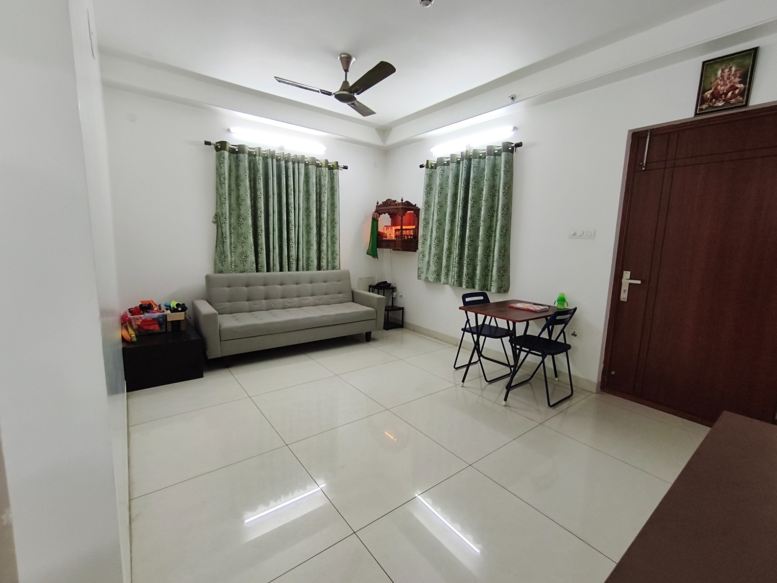 2 BHK + Pooja Room Apartment For Rent in Aparna Sarovar Zicon