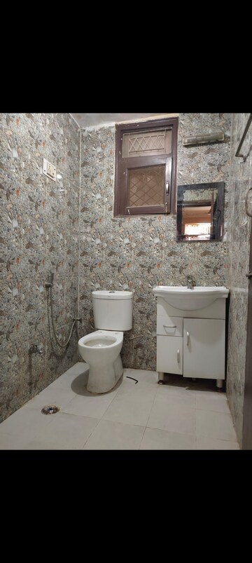 Bathroom in 2 BHK Builder Floor at Saket – for Rent