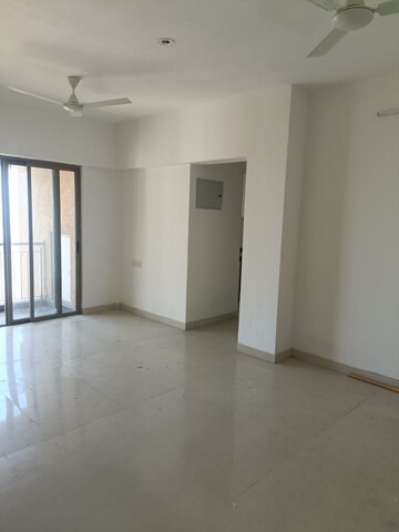 Room in 3 BHK Apartment at Lodha Splendora, Ghodbunder Road – for Rent