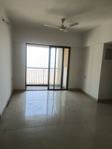 Room in 3 BHK Apartment at Lodha Splendora, Ghodbunder Road – for Rent