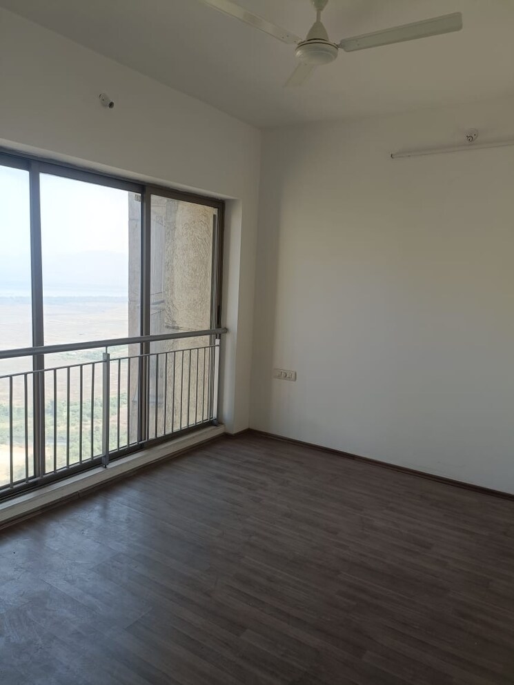 Room, lodha-splendora 3 Bedroom 1124 Sq.Ft. Apartment In Ghodbunder Road Thane 9192794