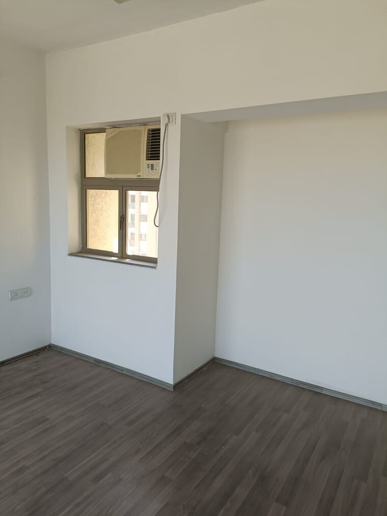 Room, lodha-splendora 3 Bedroom 1124 Sq.Ft. Apartment In Ghodbunder Road Thane 9192794