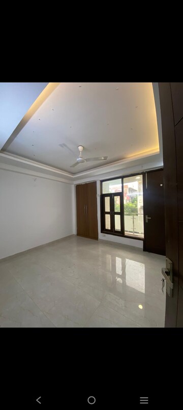 Room in 2 BHK Builder Floor at Saket – for Rent