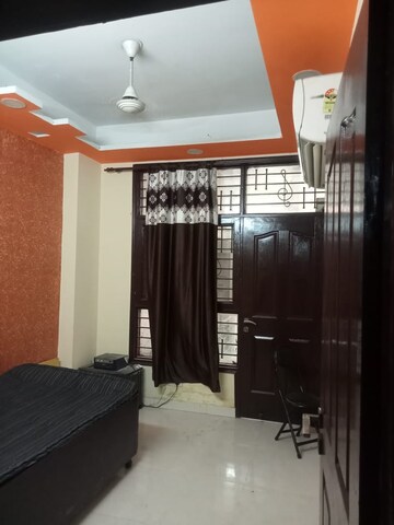 Bedroom in 2 BHK Builder Floor at Sector 104 – for Rent