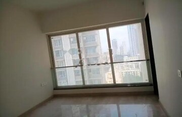 Room in 3 BHK Apartment at Sheth Montana, Mulund West – for Rent