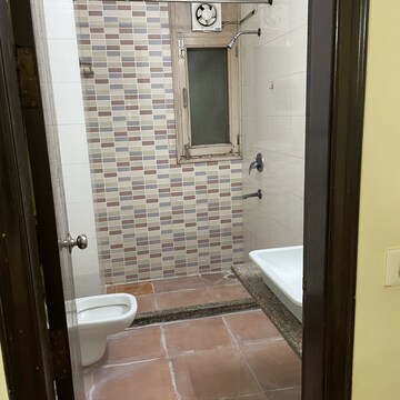 Bathroom in 2 BHK Builder Floor at Sector 51 – for Rent