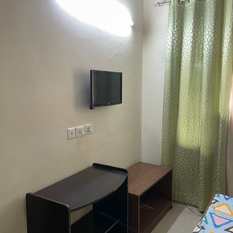 Team Area, sector 51 2 Bedroom 1500 Sq.Ft. Builder Floor In Sector 51 Noida 9192926