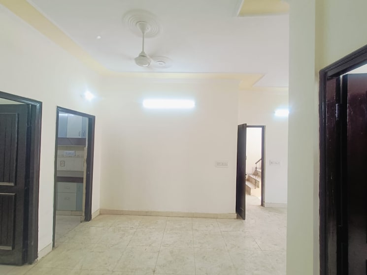 Room, ashoka enclave 4 Bedroom 2430 Sq.Ft. Builder Floor In Ashoka Enclave Faridabad 9192936