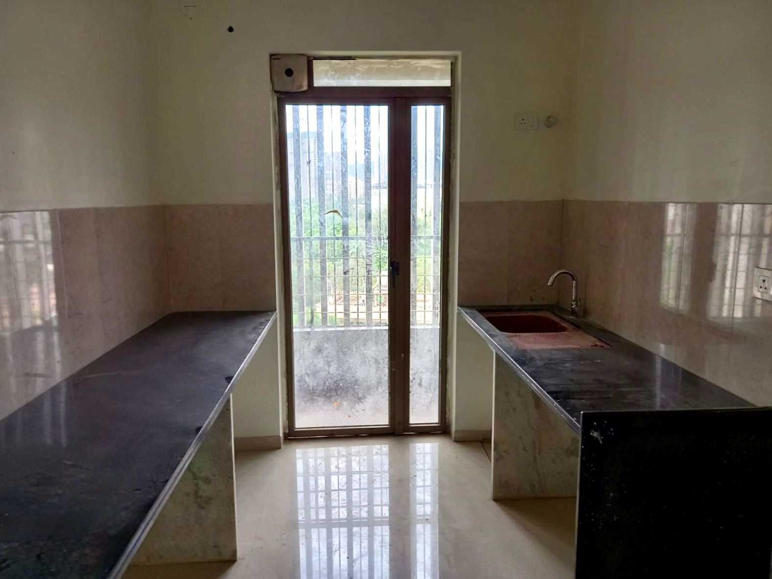 2 BHK + Pooja Room Apartment For Rent in Kalpataru Paramount