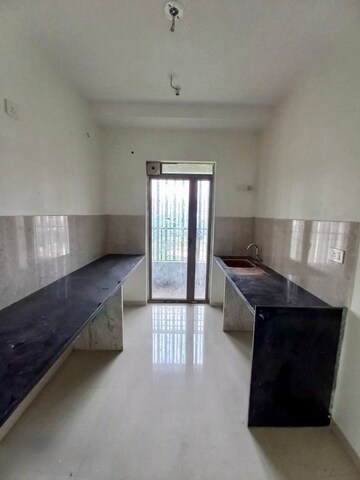 Living Room in 2 BHK Apartment at Kalpataru Paramount, Kapur Bawdi – for Rent